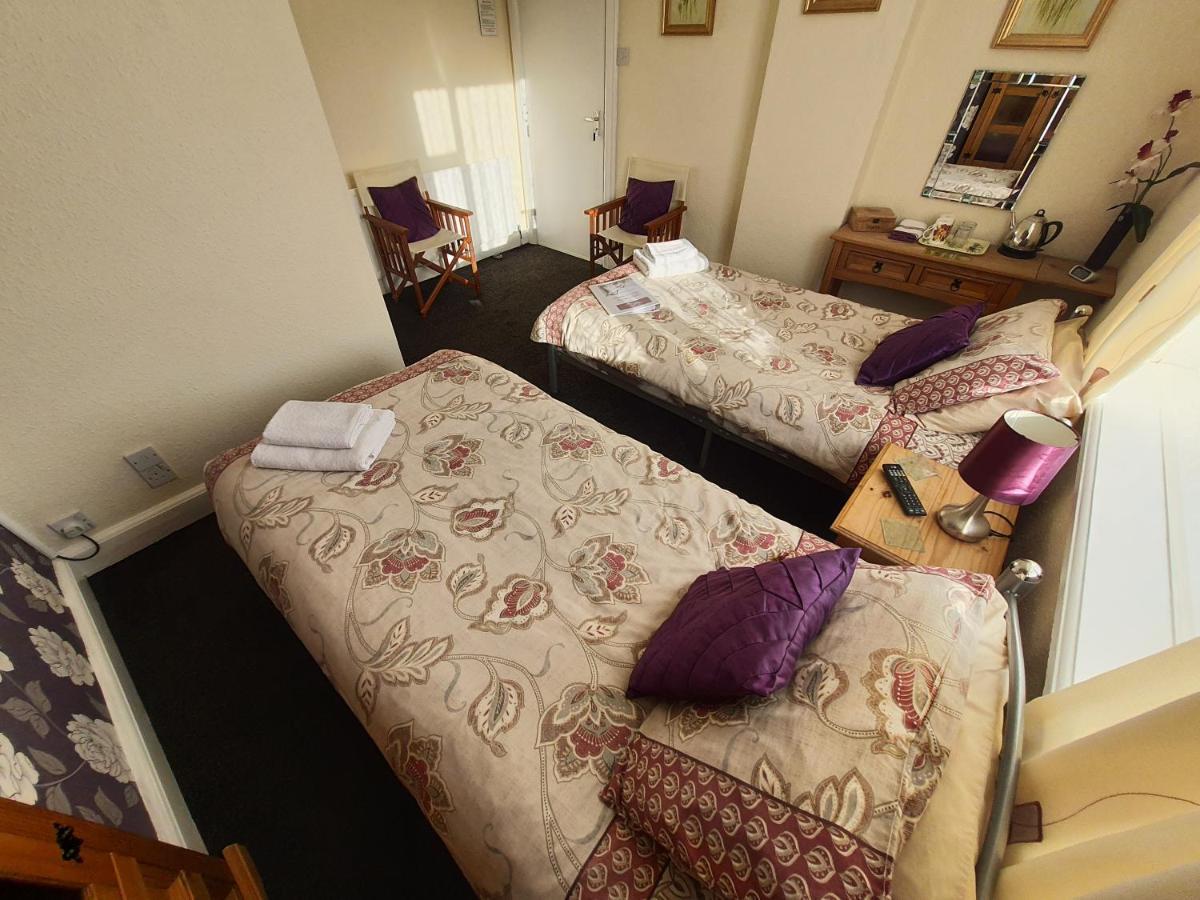 مبيت وإفطار سكيغنيس Caxton House المظهر الخارجي الصورة